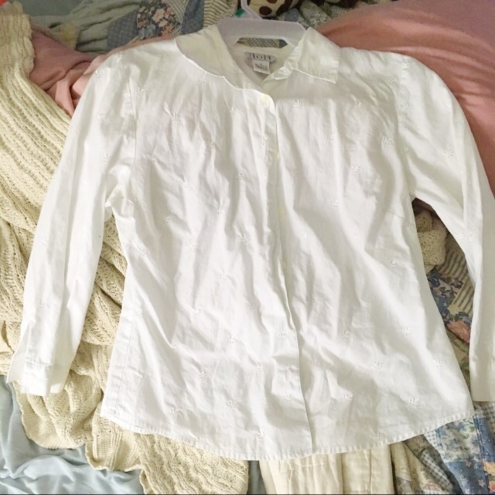 🆕 Ann Taylor Loft White Blouse (6)